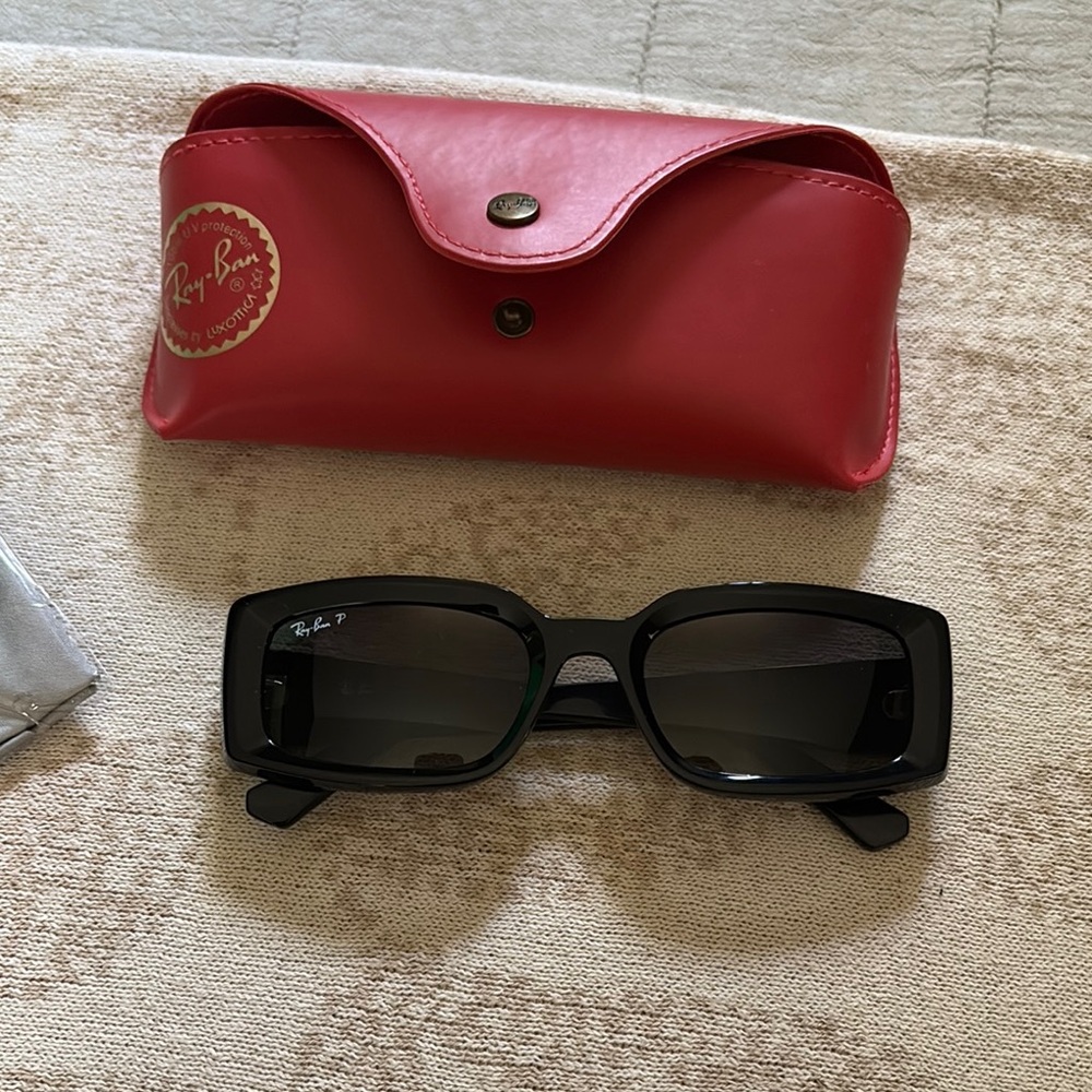 Ray-Ban Black Rectangular Sunglasses